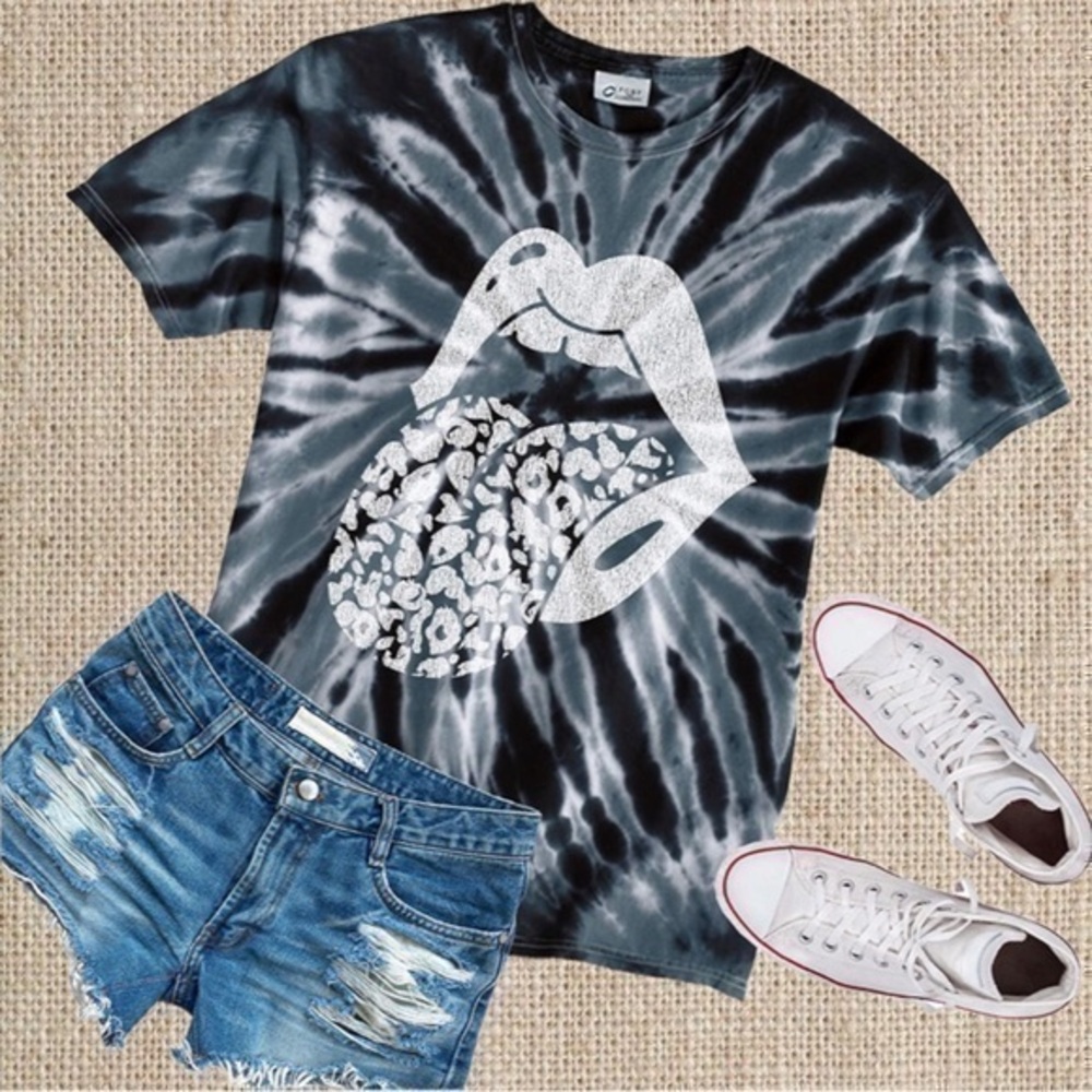 🍓- tie dye Rolling Stones T-shirt - Picture 1 of 8